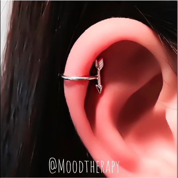 925 Sterling Silver Arrow Ear Cuff Fake Cartilage Earring - Clip On - Adjustable - Picture 2 of 8